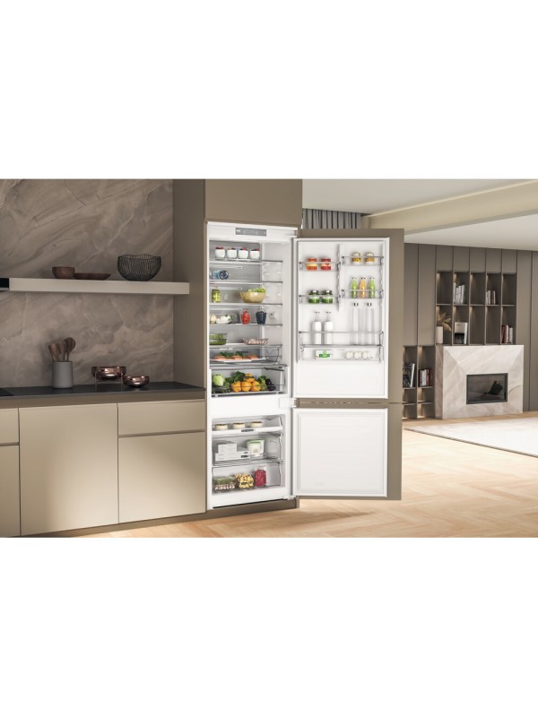 Whirlpool WH SP70 T122 Εντοιχιζόμενος Ψυγειοκαταψύκτης 394lt Total NoFrost Υ193.5xΠ69xΒ55.1εκ. Λευκός