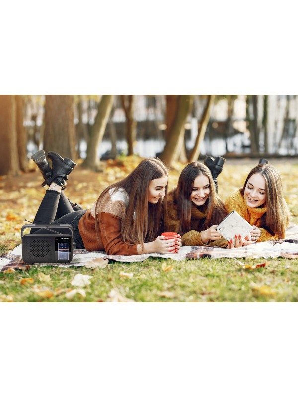 Blaupunkt PR8 Φορητό Ραδιόφωνο Ρεύματος / Μπαταρίας Μαύρο 