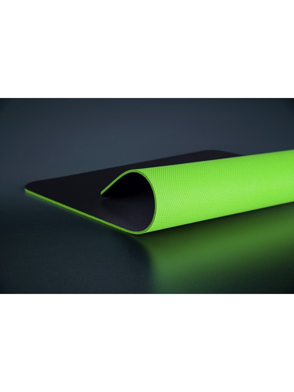 Razer Gigantus V2 Gaming Mouse Pad Medium (360mm) Μαύρο RZ02-03330200-R3M1 